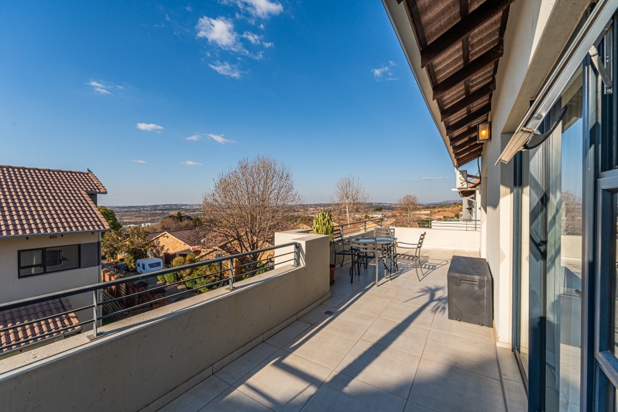 4 Bedroom Property for Sale in Ruimsig Gauteng