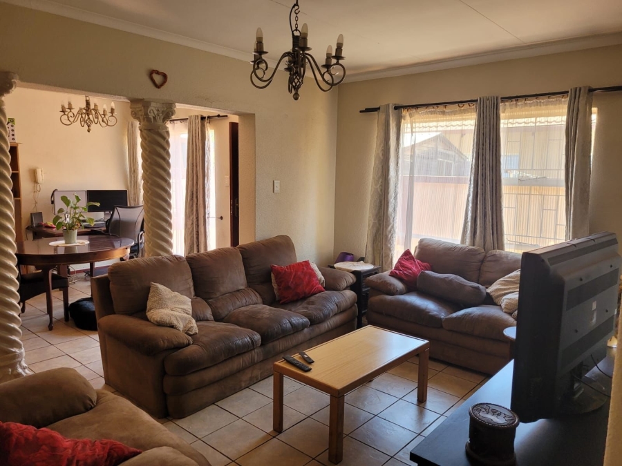 To Let 3 Bedroom Property for Rent in Doornpoort Gauteng
