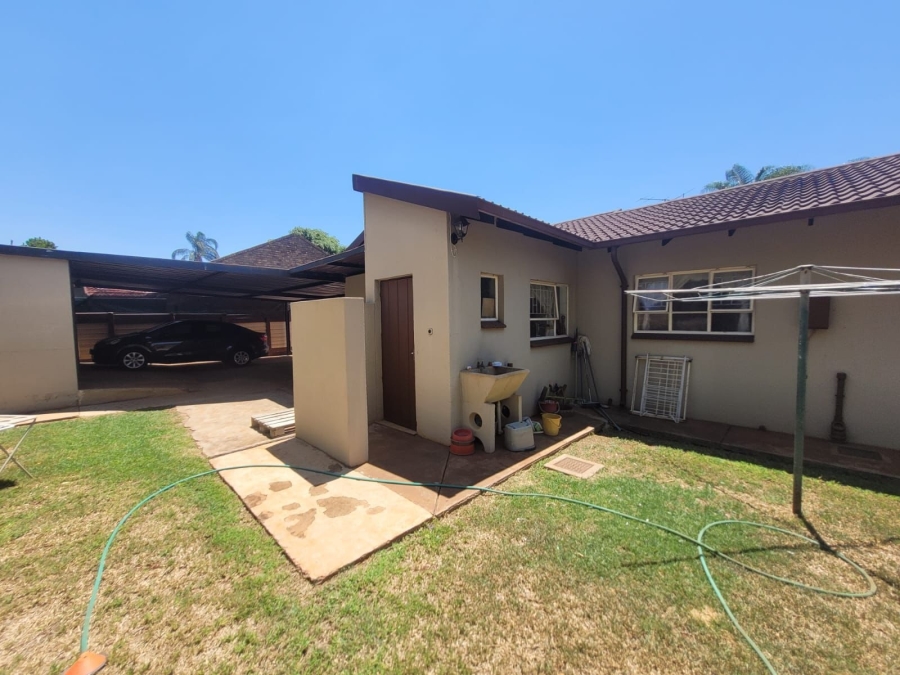 To Let 3 Bedroom Property for Rent in Doornpoort Gauteng