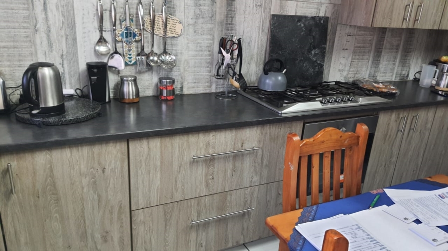 3 Bedroom Property for Sale in Wentworth Park Gauteng