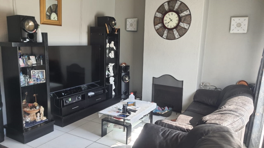 3 Bedroom Property for Sale in Wentworth Park Gauteng