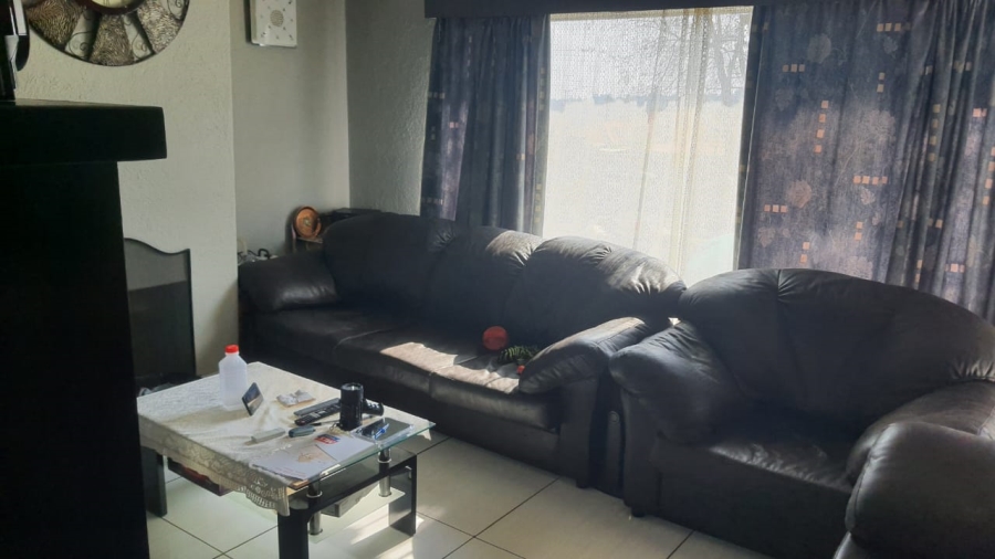 3 Bedroom Property for Sale in Wentworth Park Gauteng