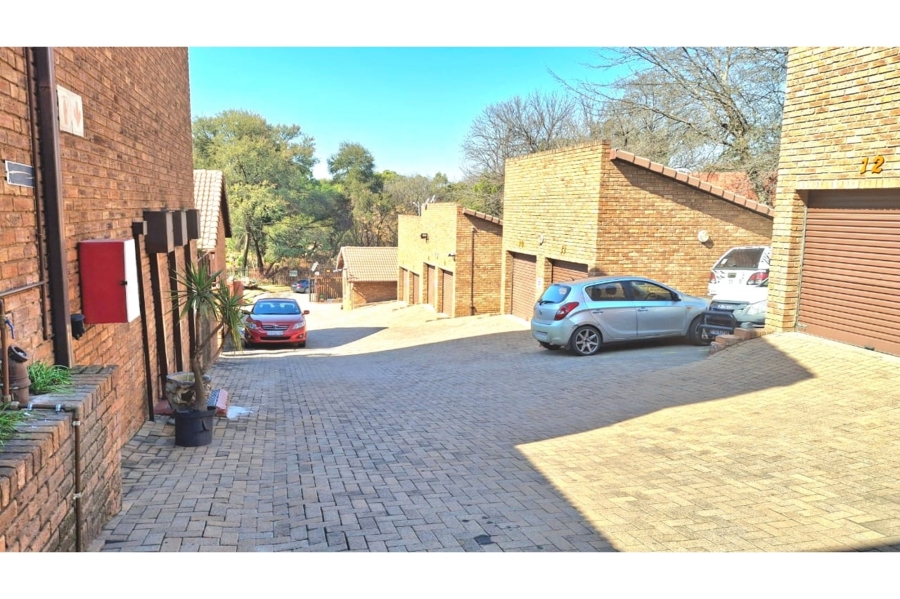 3 Bedroom Property for Sale in South Crest Gauteng