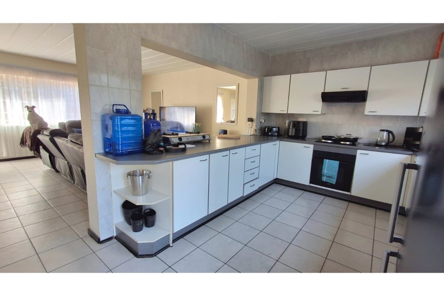 3 Bedroom Property for Sale in South Crest Gauteng