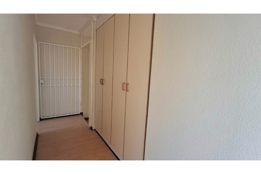 3 Bedroom Property for Sale in South Crest Gauteng