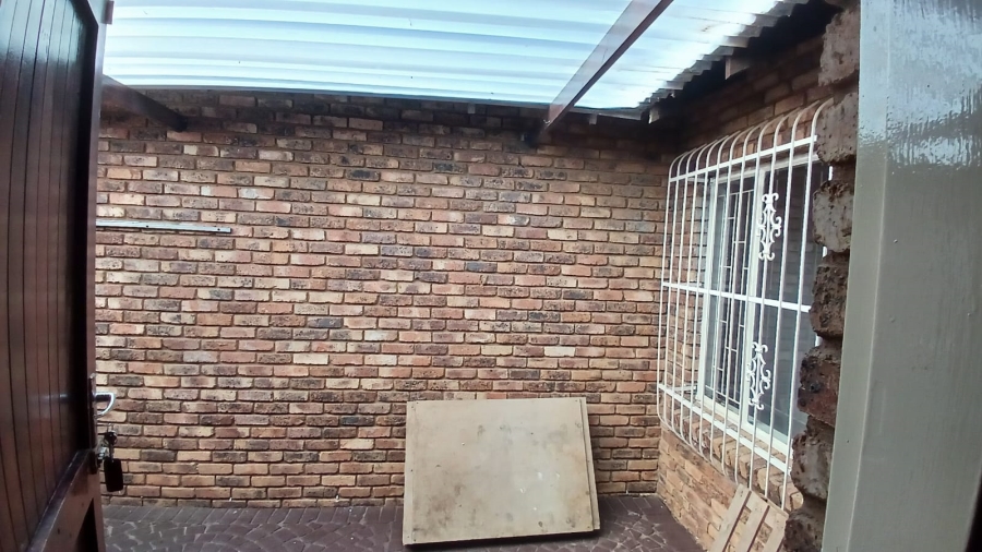 3 Bedroom Property for Sale in Randpoort Gauteng