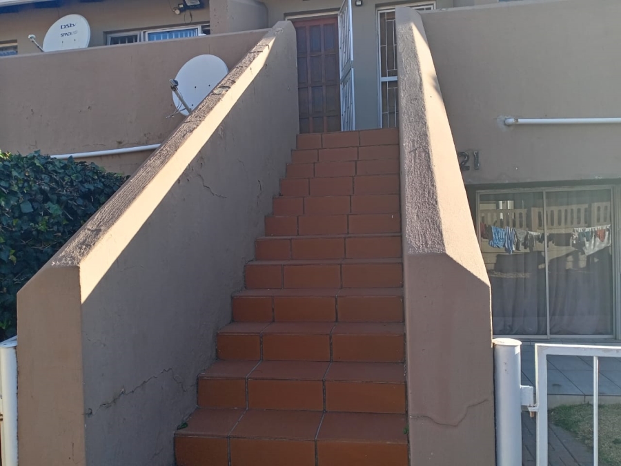 To Let 2 Bedroom Property for Rent in Halfway Gardens Gauteng