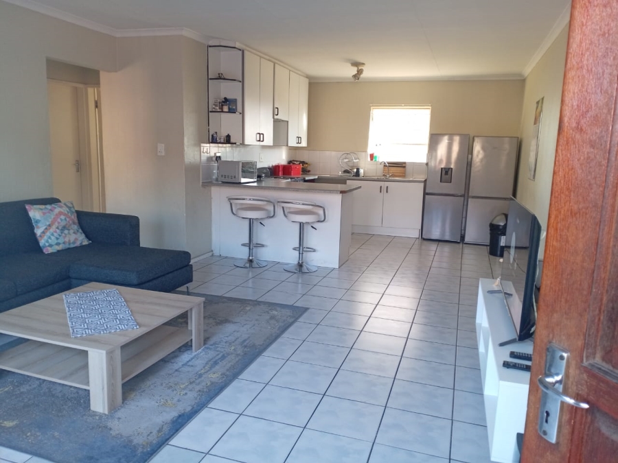 To Let 2 Bedroom Property for Rent in Halfway Gardens Gauteng