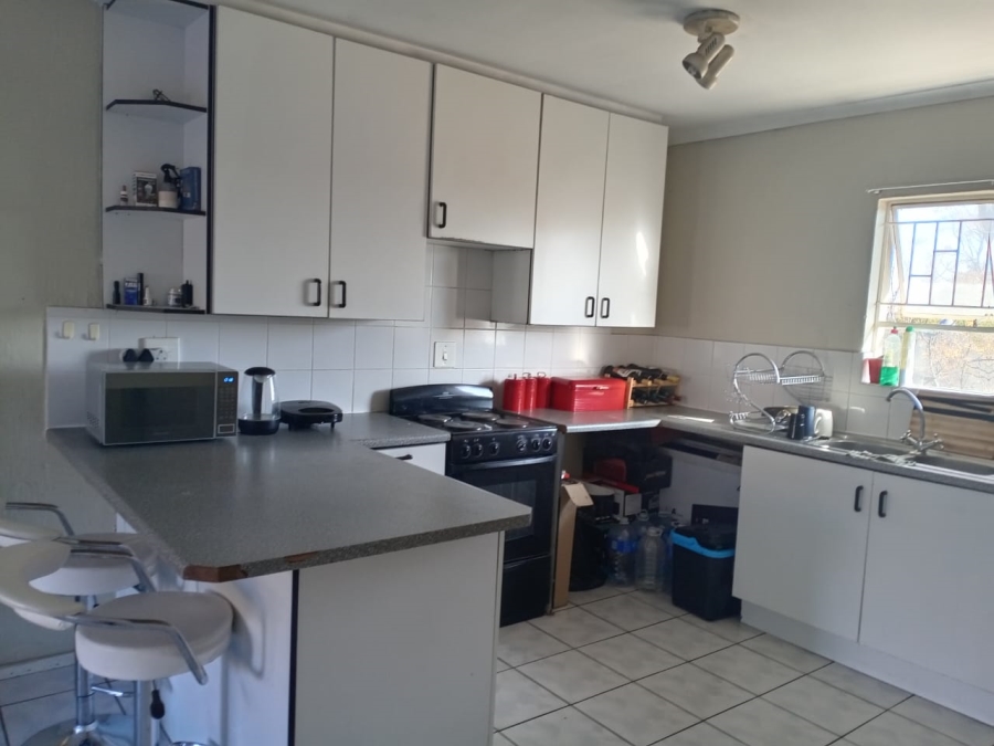 To Let 2 Bedroom Property for Rent in Halfway Gardens Gauteng