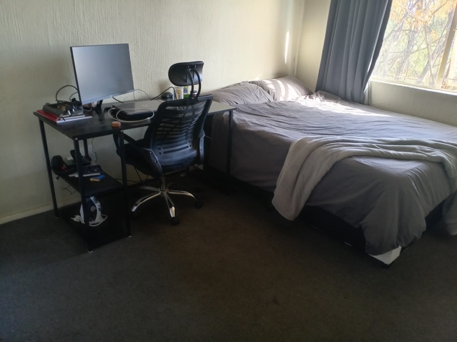 To Let 2 Bedroom Property for Rent in Halfway Gardens Gauteng