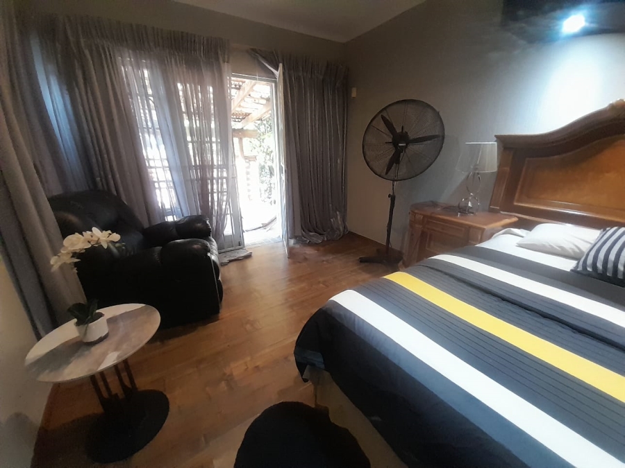 To Let 1 Bedroom Property for Rent in Roodekrans Gauteng