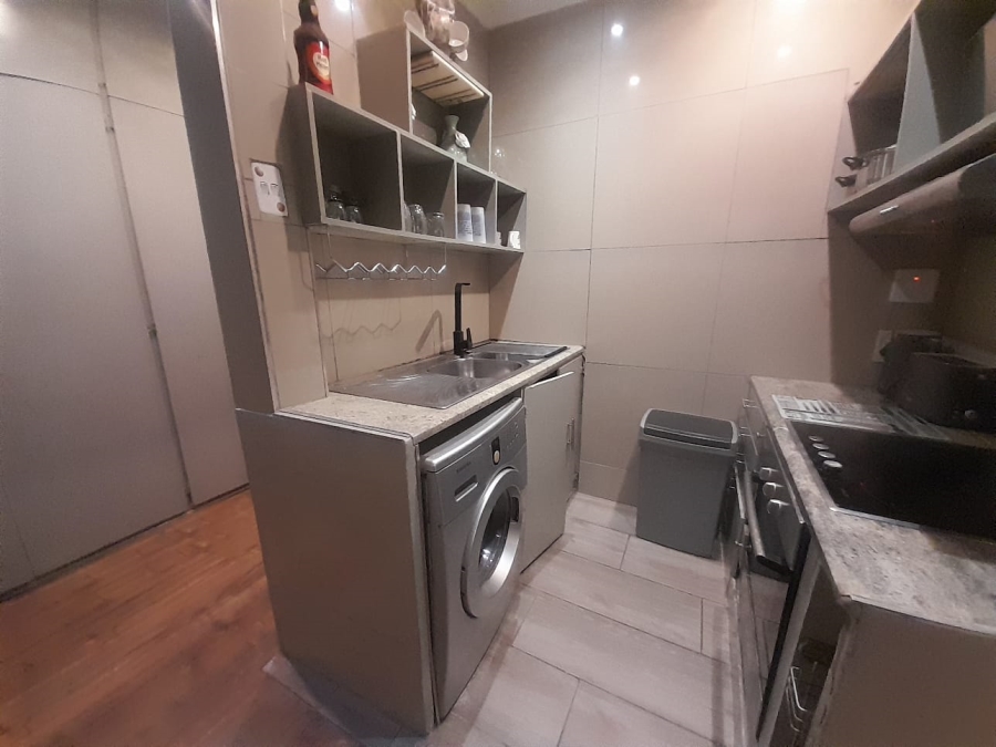 To Let 1 Bedroom Property for Rent in Roodekrans Gauteng