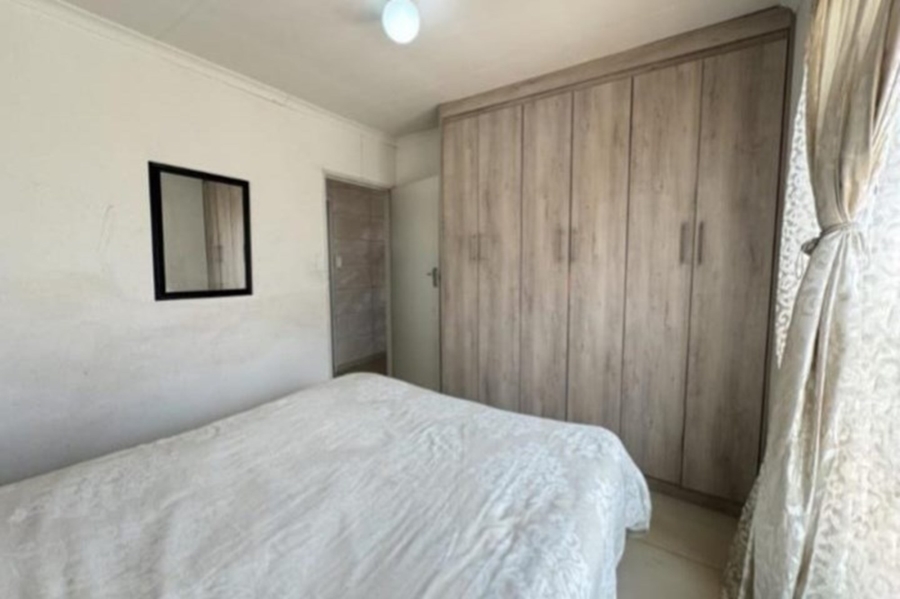 To Let 2 Bedroom Property for Rent in Protea Glen Gauteng