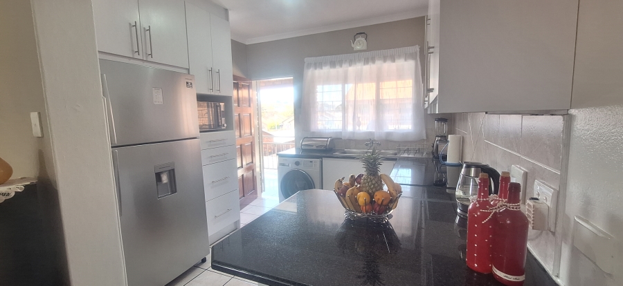 2 Bedroom Property for Sale in Wentworth Park Gauteng