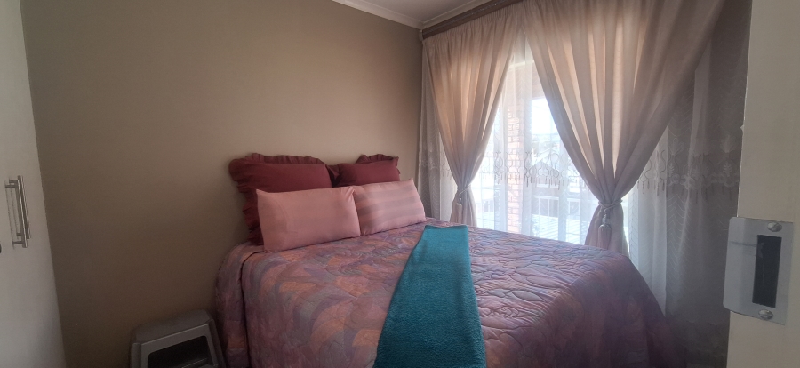 2 Bedroom Property for Sale in Wentworth Park Gauteng