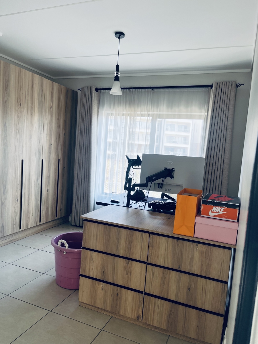 2 Bedroom Property for Sale in Aspen Hills Gauteng
