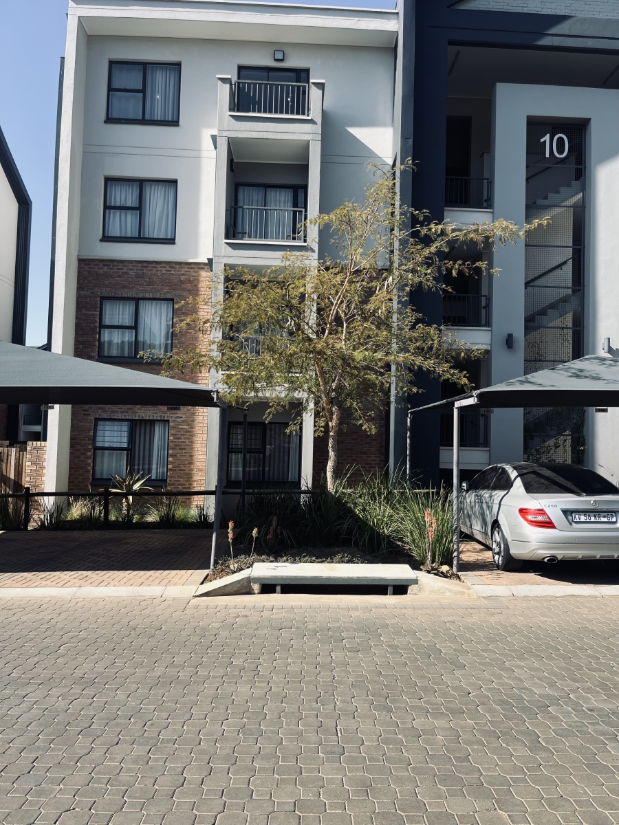 2 Bedroom Property for Sale in Aspen Hills Gauteng