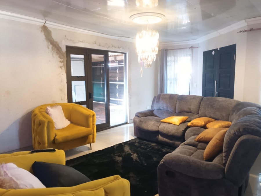 3 Bedroom Property for Sale in Elandspoort Gauteng
