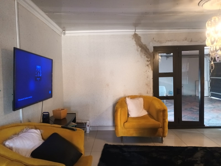 3 Bedroom Property for Sale in Elandspoort Gauteng