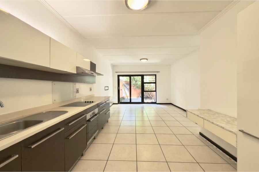 To Let 2 Bedroom Property for Rent in Douglasdale Gauteng