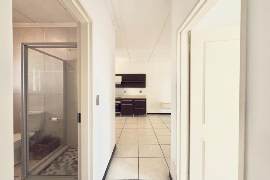 To Let 2 Bedroom Property for Rent in Douglasdale Gauteng