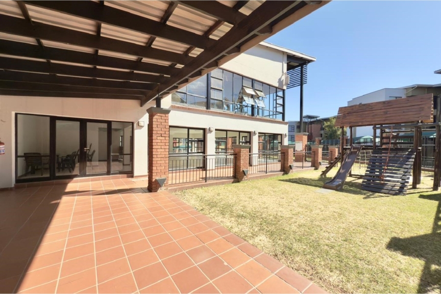 To Let 2 Bedroom Property for Rent in Douglasdale Gauteng