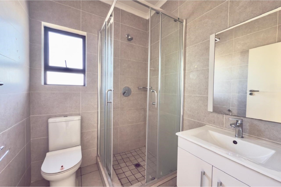 To Let 2 Bedroom Property for Rent in North Riding Gauteng