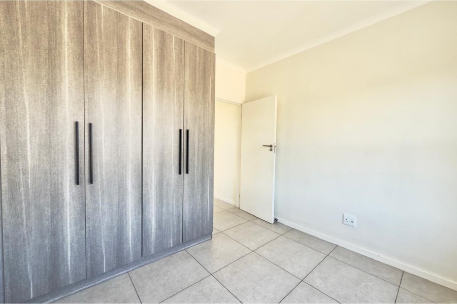 To Let 2 Bedroom Property for Rent in North Riding Gauteng