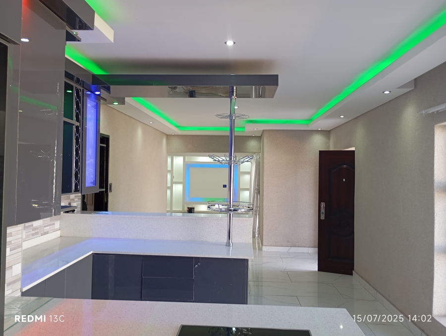 To Let 4 Bedroom Property for Rent in Allen Grove Gauteng