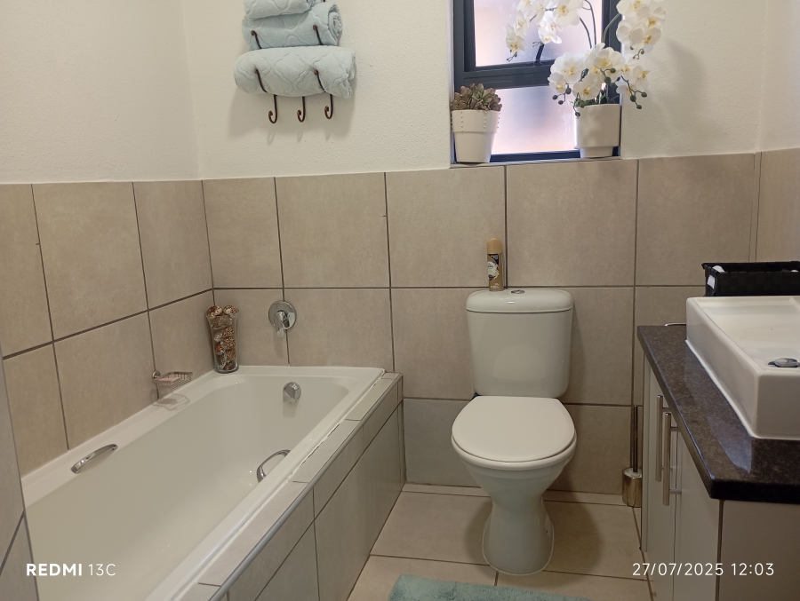 3 Bedroom Property for Sale in Ravenswood Gauteng