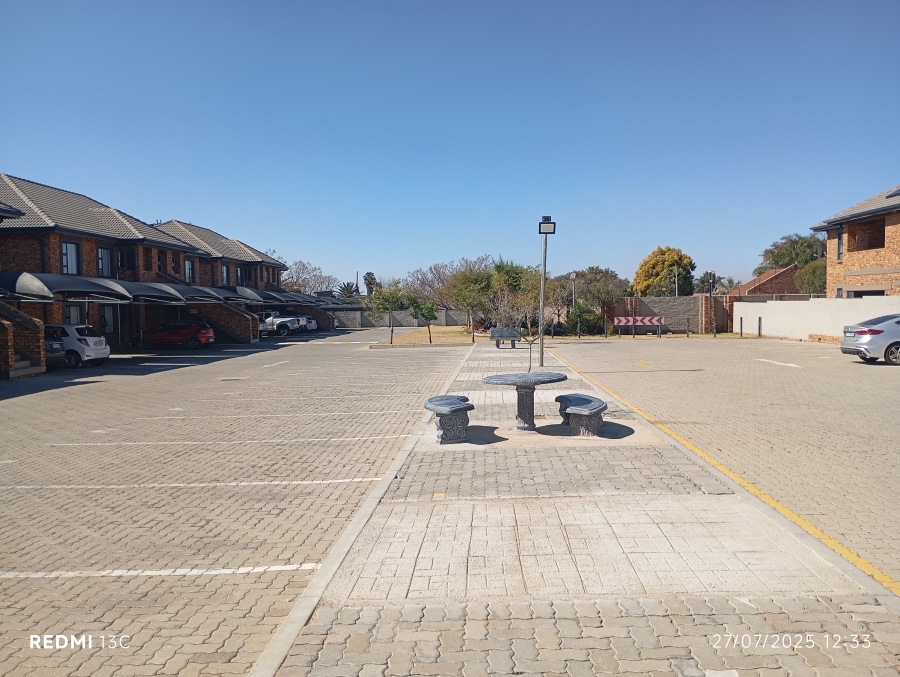 3 Bedroom Property for Sale in Ravenswood Gauteng