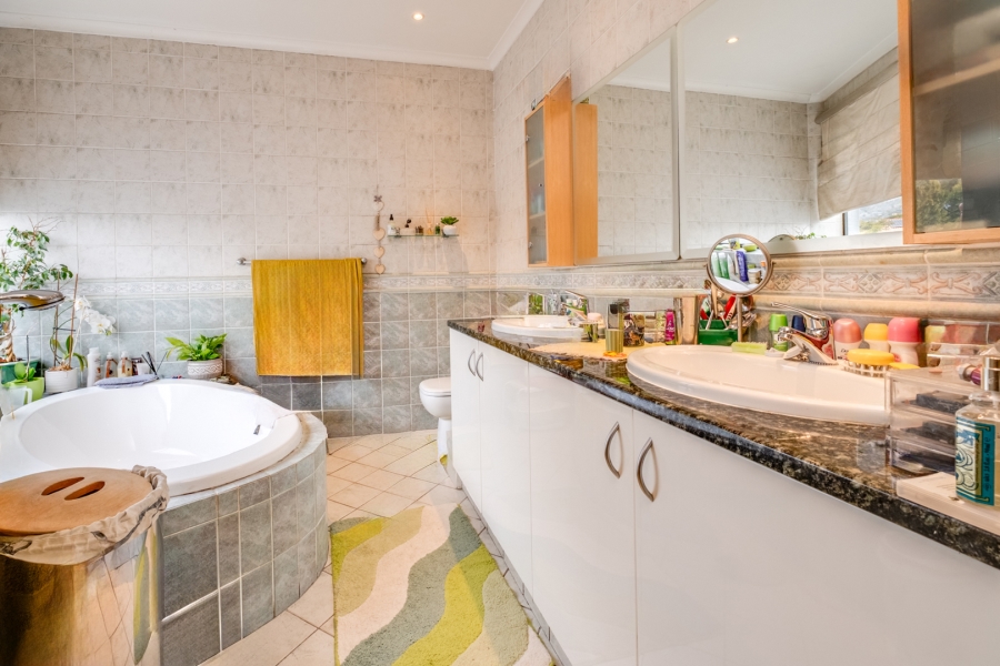 4 Bedroom Property for Sale in Brooklands Estate Gauteng