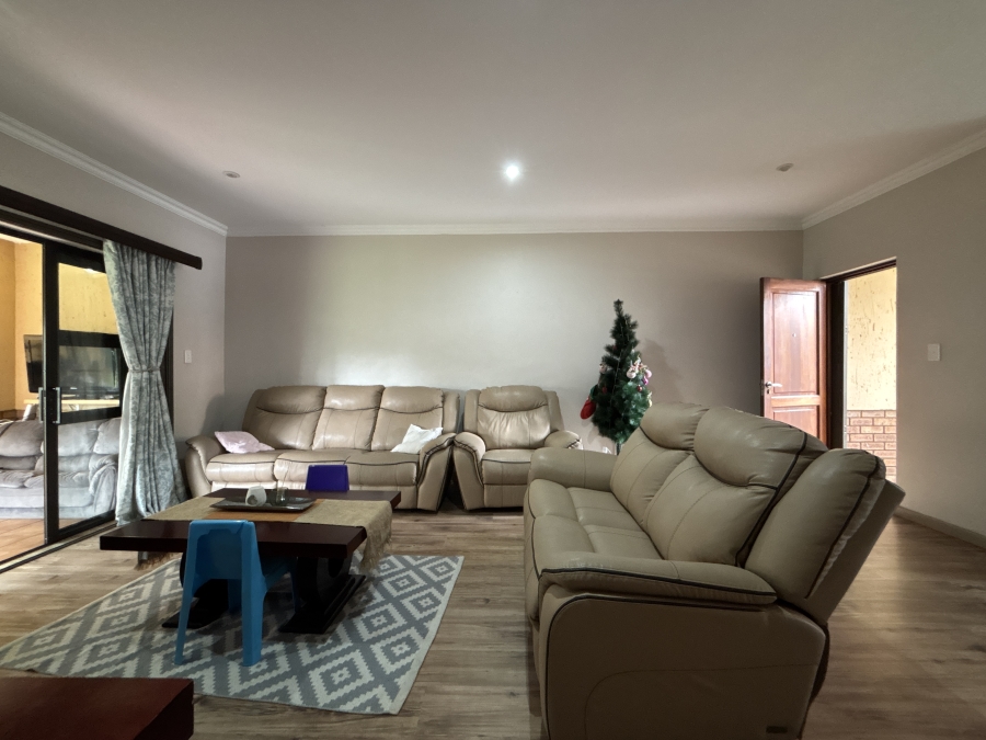 3 Bedroom Property for Sale in Ravenswood Gauteng