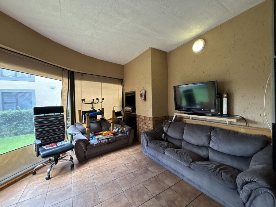 3 Bedroom Property for Sale in Ravenswood Gauteng