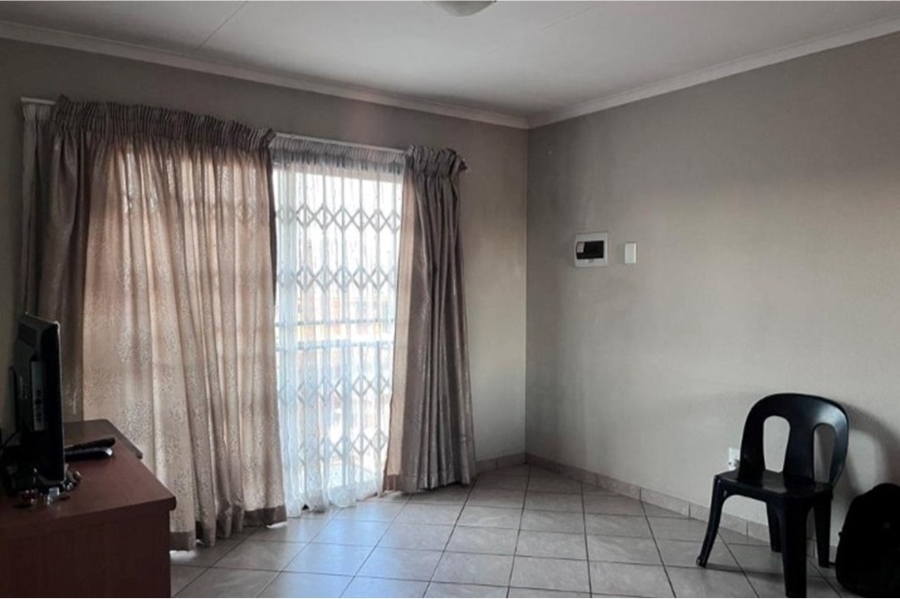To Let 2 Bedroom Property for Rent in Lotus Gardens Gauteng