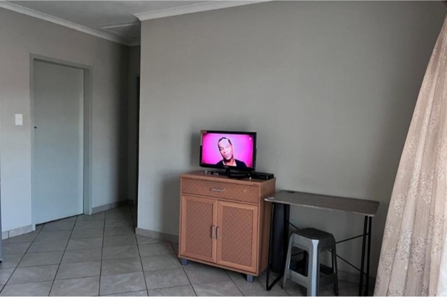 To Let 2 Bedroom Property for Rent in Lotus Gardens Gauteng