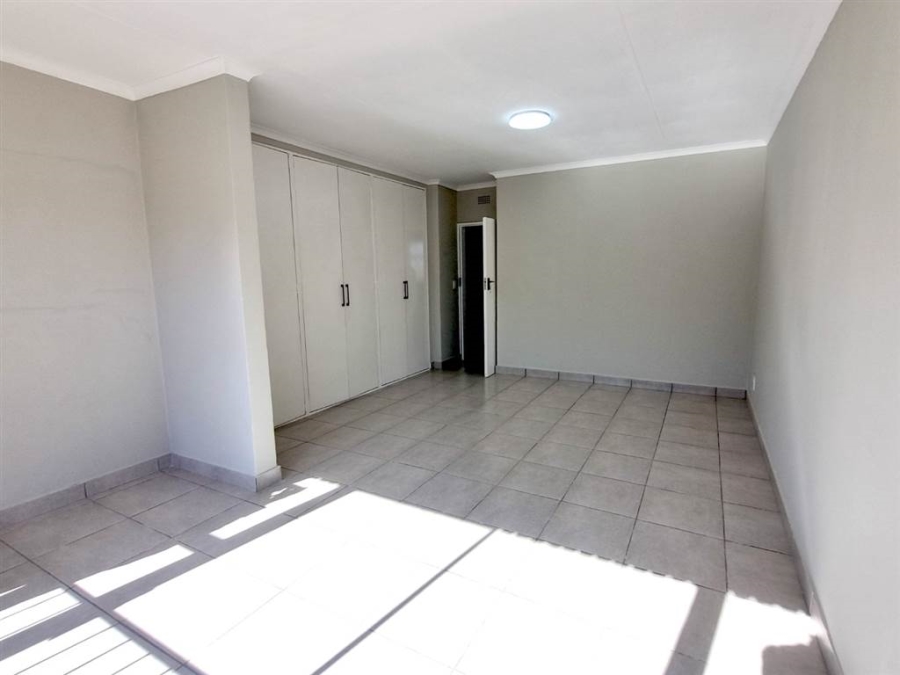 2 Bedroom Property for Sale in Brackendowns Gauteng