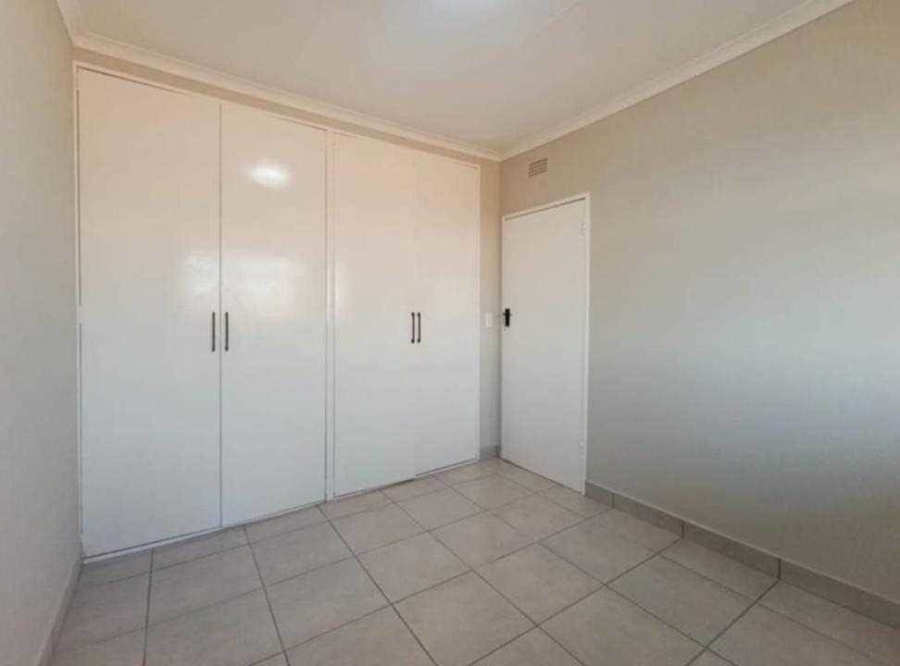 2 Bedroom Property for Sale in Brackendowns Gauteng