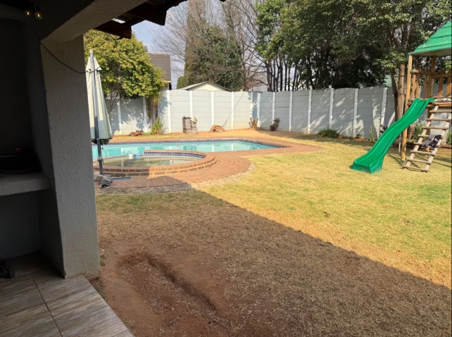 3 Bedroom Property for Sale in Parkrand Gauteng