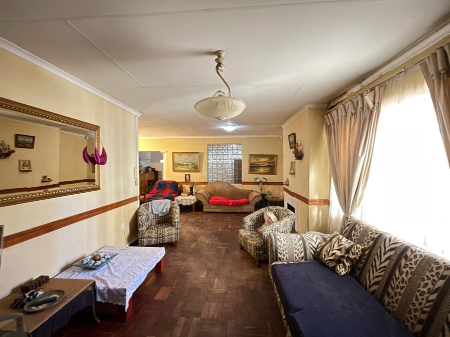 8 Bedroom Property for Sale in Colbyn Gauteng