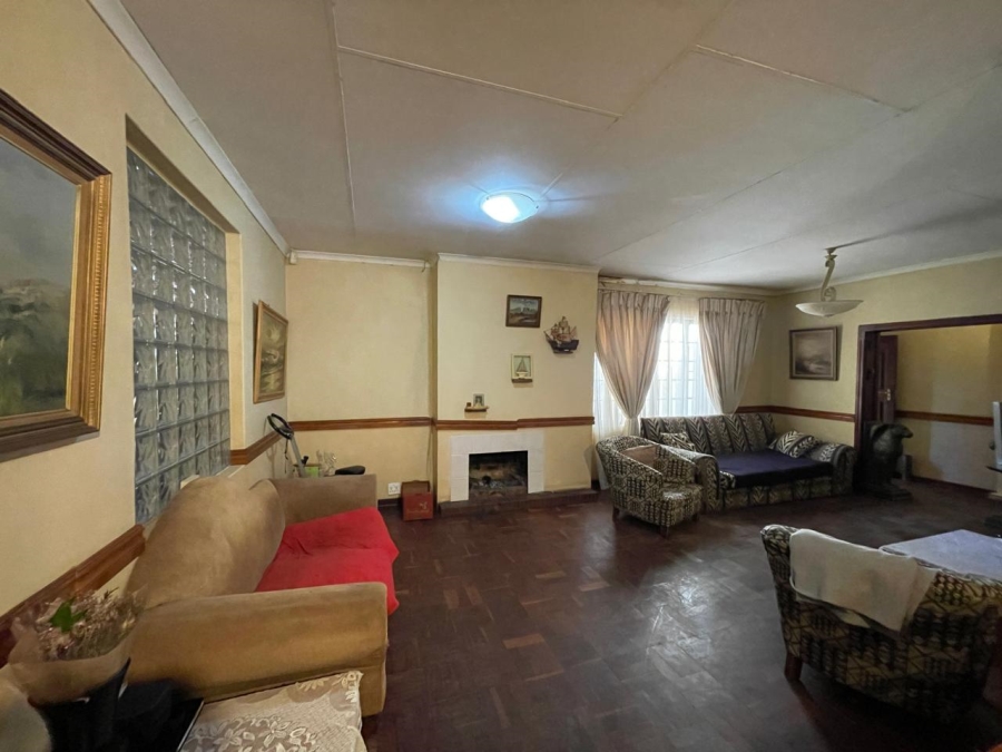 8 Bedroom Property for Sale in Colbyn Gauteng