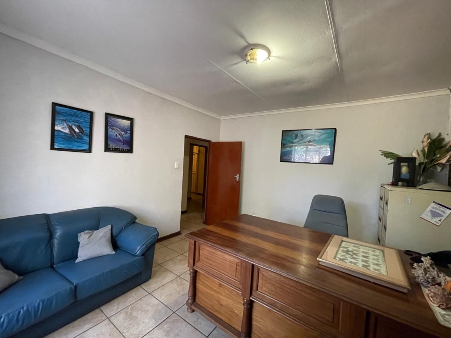 8 Bedroom Property for Sale in Colbyn Gauteng