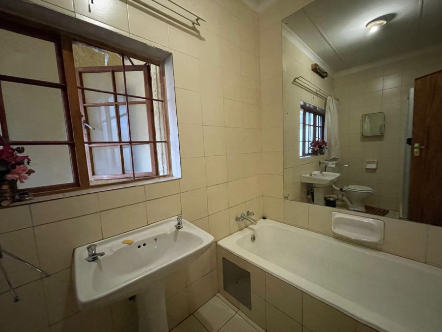 8 Bedroom Property for Sale in Colbyn Gauteng