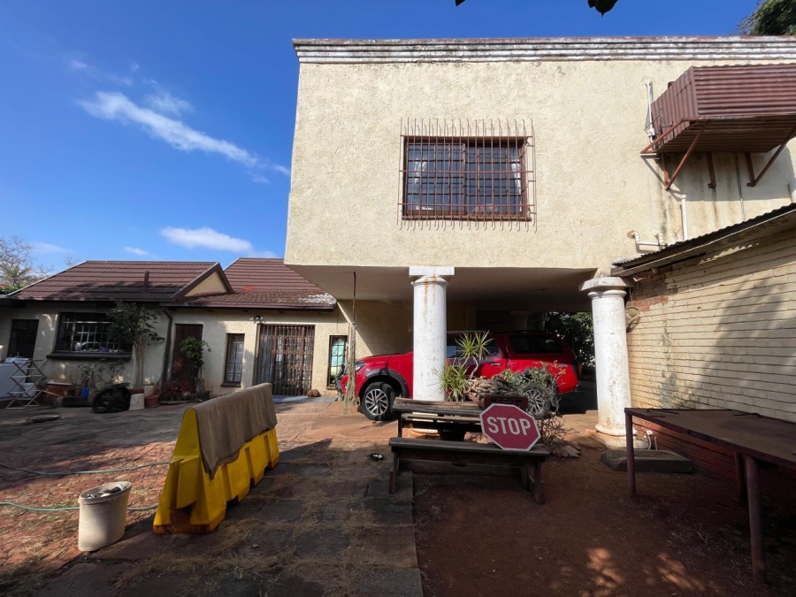 8 Bedroom Property for Sale in Colbyn Gauteng