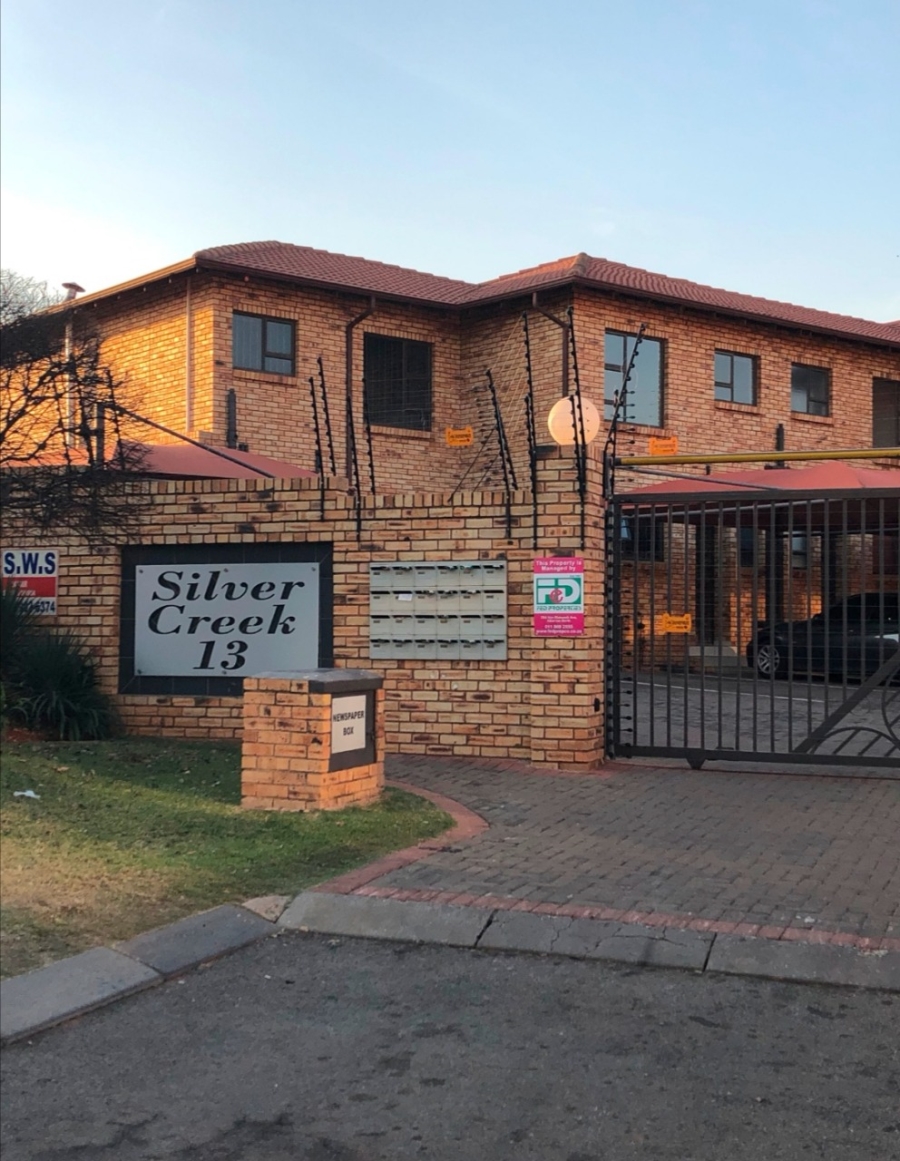 2 Bedroom Property for Sale in Florentia Gauteng