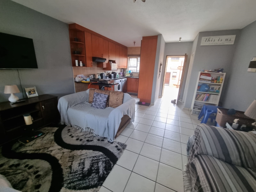 2 Bedroom Property for Sale in Florentia Gauteng
