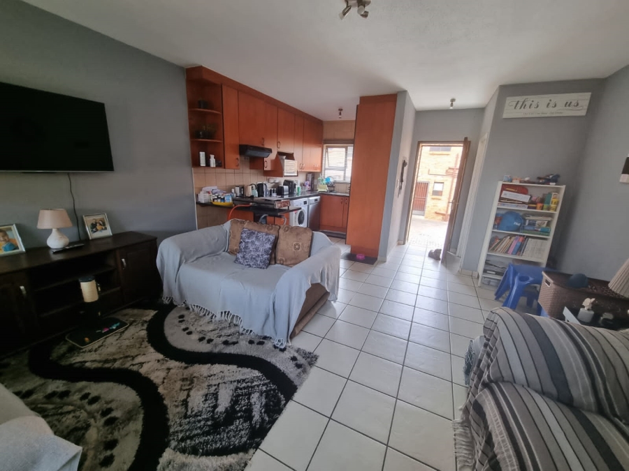 2 Bedroom Property for Sale in Florentia Gauteng
