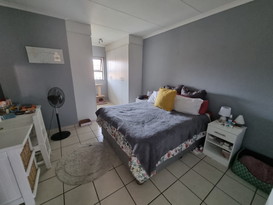 2 Bedroom Property for Sale in Florentia Gauteng