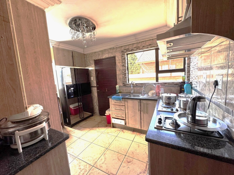 4 Bedroom Property for Sale in Mamelodi East Gauteng