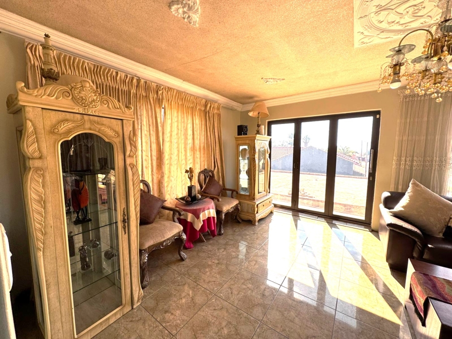 4 Bedroom Property for Sale in Mamelodi East Gauteng